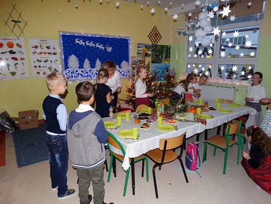 Grafika #27: Wigilie klasowe 2018