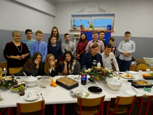 Grafika #42: Wigilie klasowe 2018