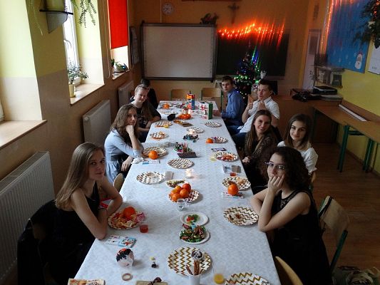 Grafika #52: Wigilie klasowe 2018