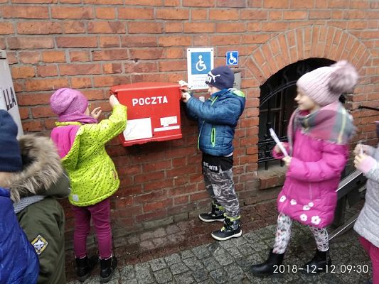 Grafika #52: Wycieczka na pocztę w Lęborku