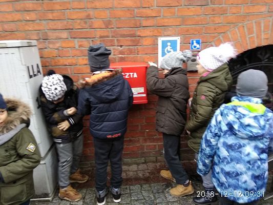 Grafika #2: Wycieczka na pocztę w Lęborku