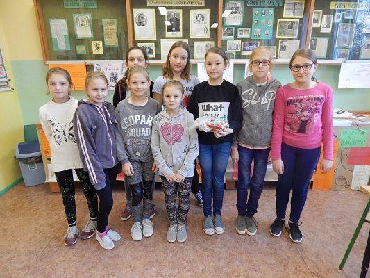 Grafika #6: Akcja - Czapka św.Mikołaja