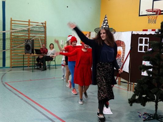  Grafika #8: MIKOŁAJKI