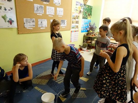 Grafika #62: Andrzejki klasowe