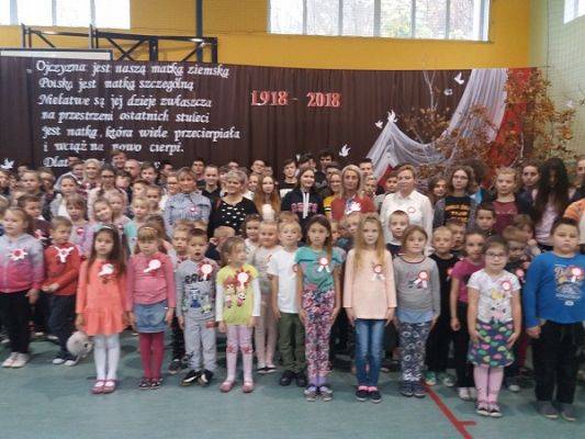  Grafika #8: Rekord dla Niepodległej