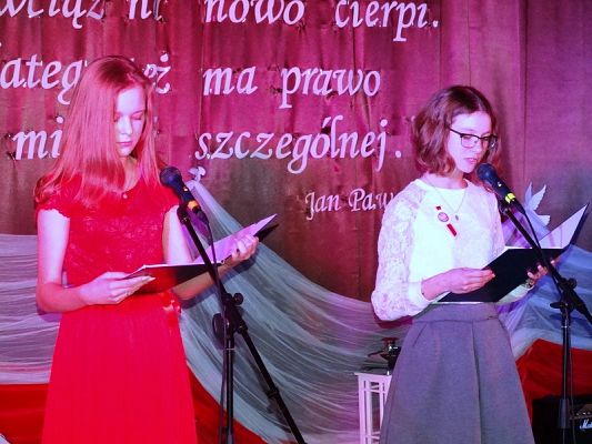  Grafika #19: Wieczornica Patriotyczna