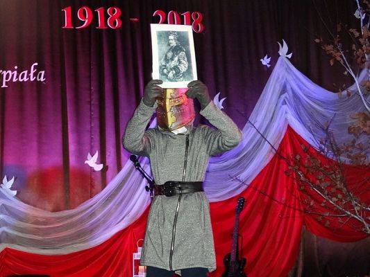  Grafika #22: Wieczornica Patriotyczna