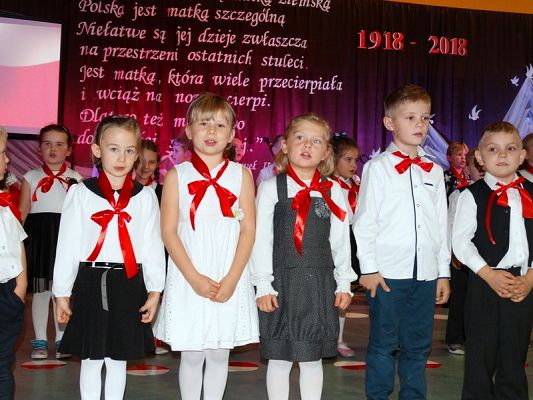  Grafika #40: Wieczornica Patriotyczna