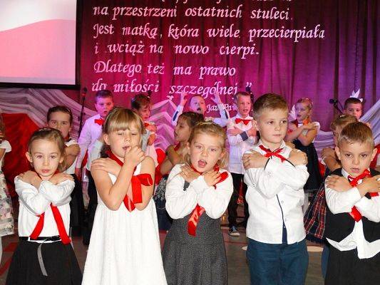  Grafika #42: Wieczornica Patriotyczna