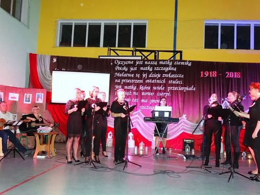  Grafika #74: Wieczornica Patriotyczna