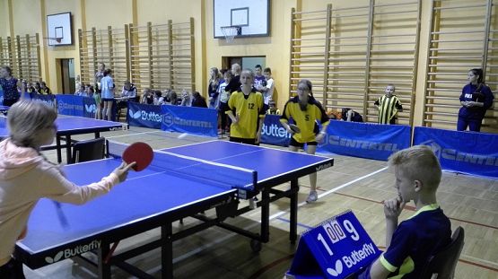  Grafika #5: Gminne drużynowe zawody w tenisie stołowym dziewcząt i chłopców.
