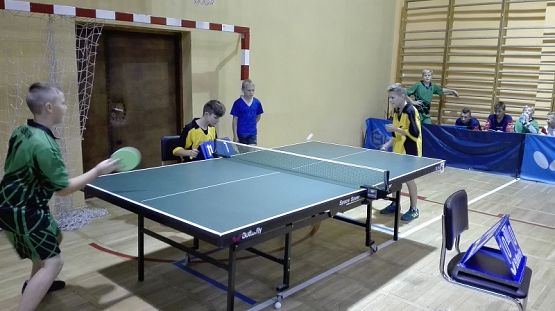  Grafika #6: Gminne drużynowe zawody w tenisie stołowym dziewcząt i chłopców.