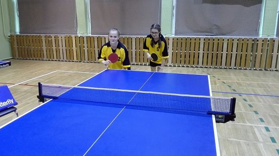  Grafika #7: Gminne drużynowe zawody w tenisie stołowym dziewcząt i chłopców.