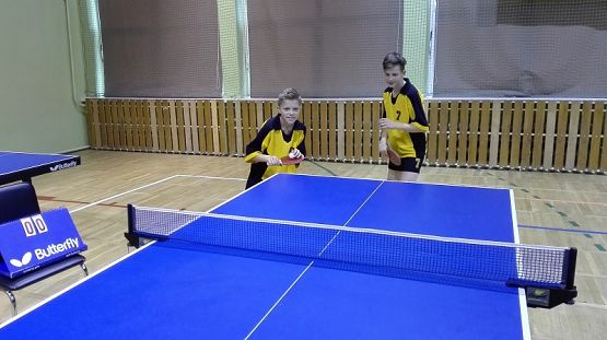  Grafika #10: Gminne drużynowe zawody w tenisie stołowym dziewcząt i chłopców.