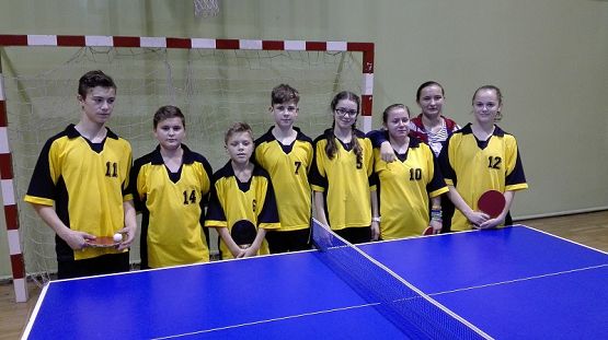  Grafika #0: Gminne drużynowe zawody w tenisie stołowym dziewcząt i chłopców.