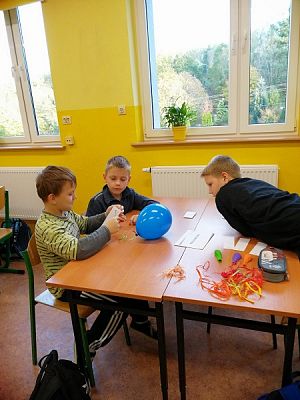  Grafika #2: Wesoła lekcja języka polskiego