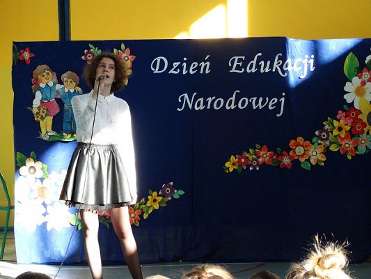  Grafika #38: Apel zokazji Dnia Edukacji Narodowej