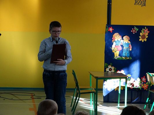  Grafika #5: Apel zokazji Dnia Edukacji Narodowej