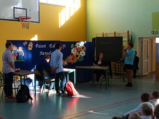  Grafika #31: Apel zokazji Dnia Edukacji Narodowej