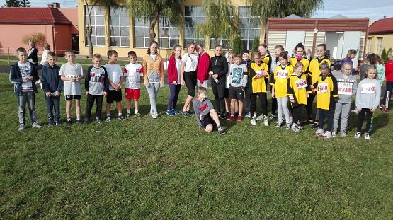 Grafika #0: Drużynowe biegi przełajowe dziewcząt i chłopców w ramach Igrzysk Dzieci oraz Igrzysk Młodzieży Szkolnej