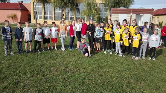 Grafika #2: Drużynowe biegi przełajowe dziewcząt i chłopców w ramach Igrzysk Dzieci oraz Igrzysk Młodzieży Szkolnej