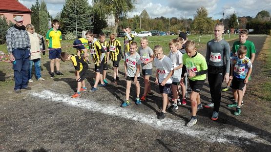 Grafika #9: Drużynowe biegi przełajowe dziewcząt i chłopców w ramach Igrzysk Dzieci oraz Igrzysk Młodzieży Szkolnej