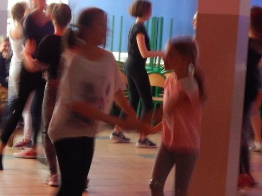 Grafika #1: Dyskoteka z okazji Dnia Chłopaka