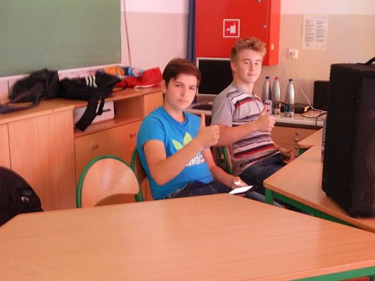 Grafika #2: Dyskoteka z okazji Dnia Chłopaka