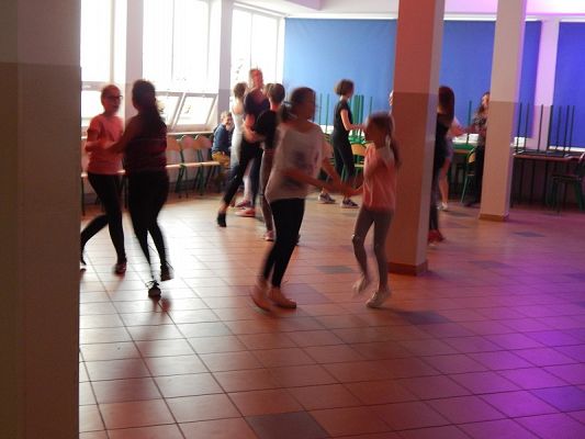 Grafika #5: Dyskoteka z okazji Dnia Chłopaka