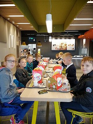 Grafika #0: Wyjazd integracyjny klas IV i V a