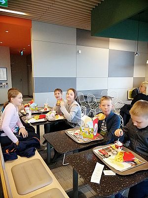 Grafika #3: Wyjazd integracyjny klas IV i V a