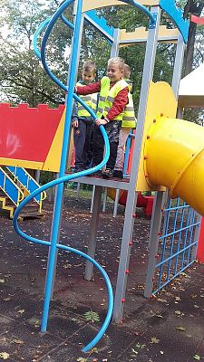  Grafika #4: Wycieczka uczniów kl. I i II do Lęborka