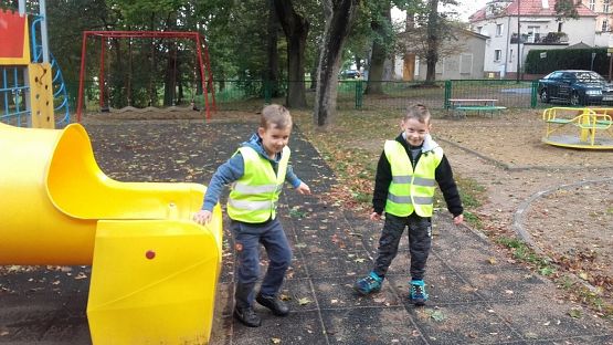  Grafika #3: Wycieczka uczniów kl. I i II do Lęborka