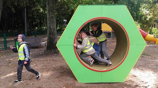  Grafika #17: Wycieczka uczniów kl. I i II do Lęborka