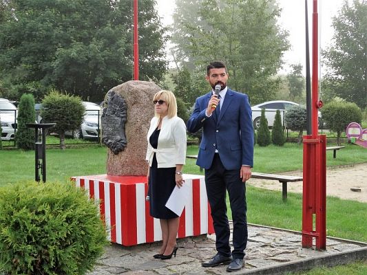  Grafika #15: Witaj szkoło