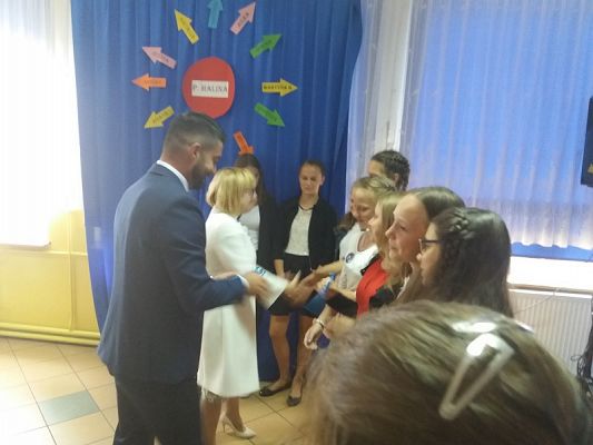 Grafika #8: Zakończenie roku szkolnego 2017/2018