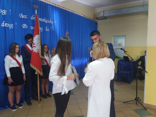 Grafika #3: Zakończenie roku szkolnego 2017/2018