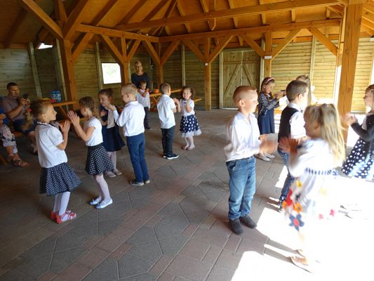 Grafika #21: Zakończenie roku szkolnego w oddziale przedszkolnym 5 -latków