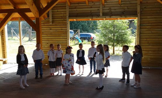 Grafika #5: Zakończenie roku szkolnego w oddziale przedszkolnym 5 -latków