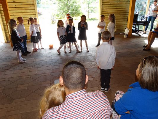 Grafika #13: Zakończenie roku szkolnego w oddziale przedszkolnym 5 -latków