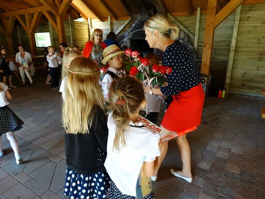 Grafika #35: Zakończenie roku szkolnego w oddziale przedszkolnym 5 -latków