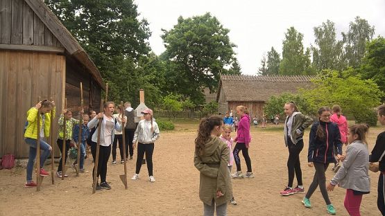 Grafika #83: Wycieczka do Wdzydz Kiszewskich