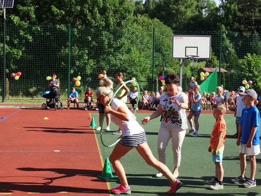  Grafika #14: FESTYN- "MAMA, TATA i JA"