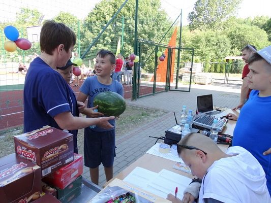  Grafika #17: FESTYN- "MAMA, TATA i JA"