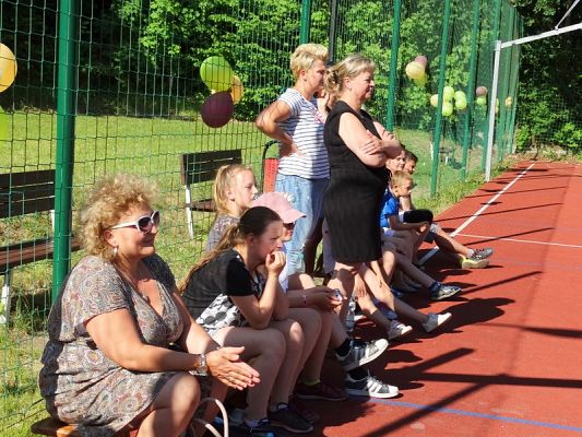  Grafika #67: FESTYN- "MAMA, TATA i JA"