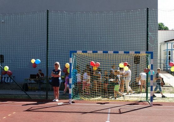  Grafika #34: FESTYN- "MAMA, TATA i JA"