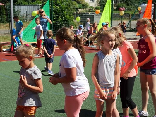  Grafika #47: FESTYN- "MAMA, TATA i JA"