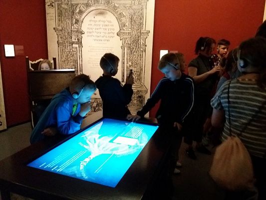  Grafika #57: Wycieczka do Warszawy