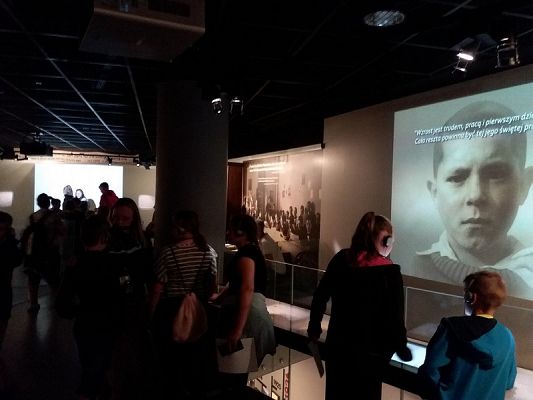  Grafika #15: Wycieczka do Warszawy