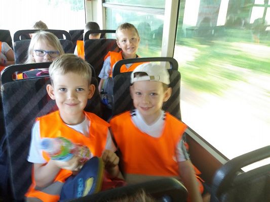 Grafika #2: Wycieczka 6 - latków do MBP w Lęborku